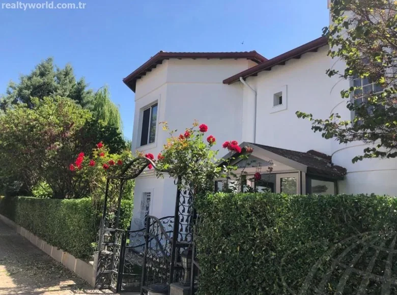 4-Zimmer-Villa 592 m² Bağlar, Türkei