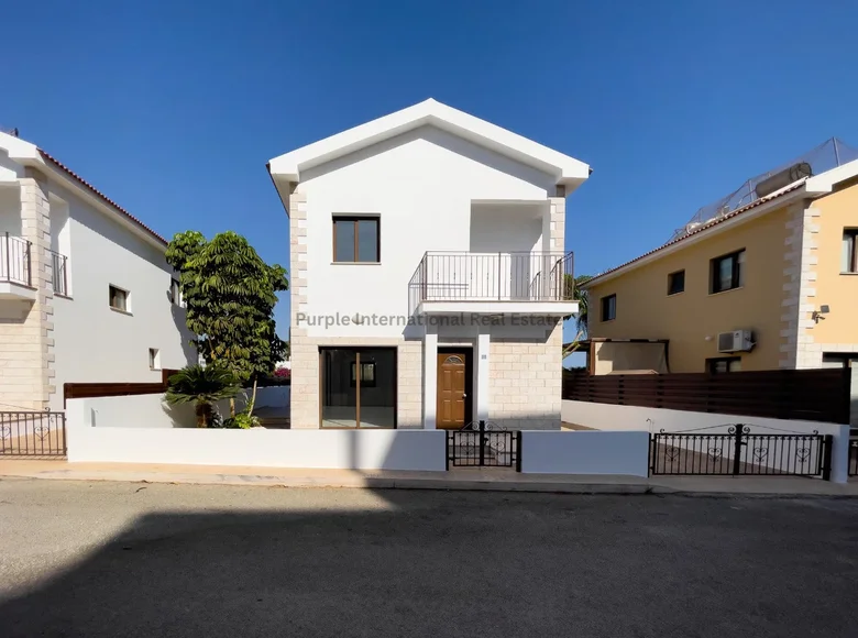 Villa de tres dormitorios 120 m² Paralimni, Chipre