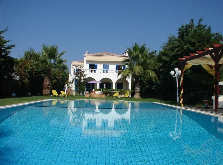 Villa de 7 dormitorios 650 m² Agios Aimilianos, Grecia