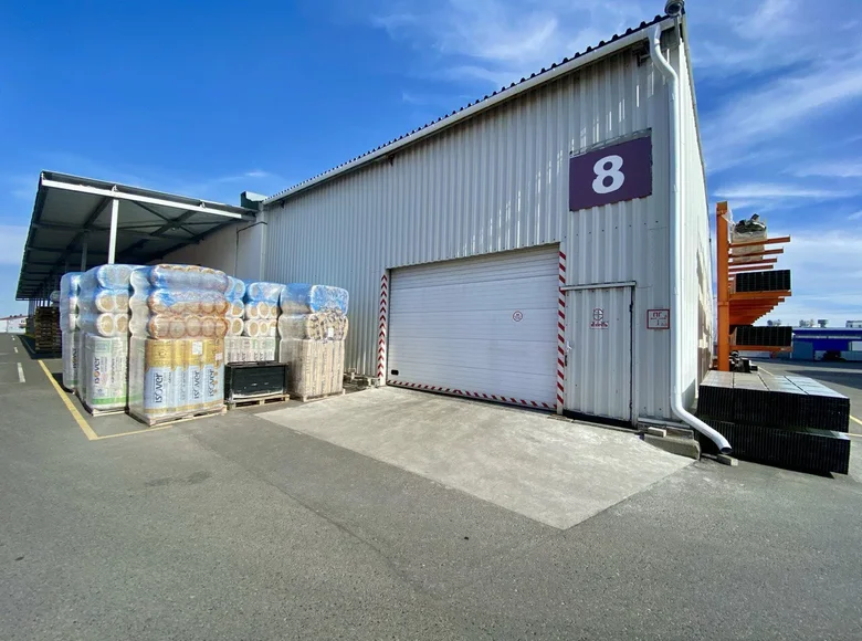 Warehouse 1 room 230 m² in Zdanovicy, Belarus