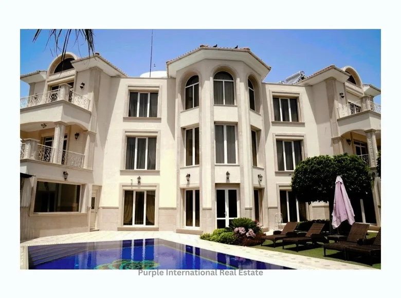 5 bedroom villa 648 m² Koinoteta Agiou Tychona, Cyprus