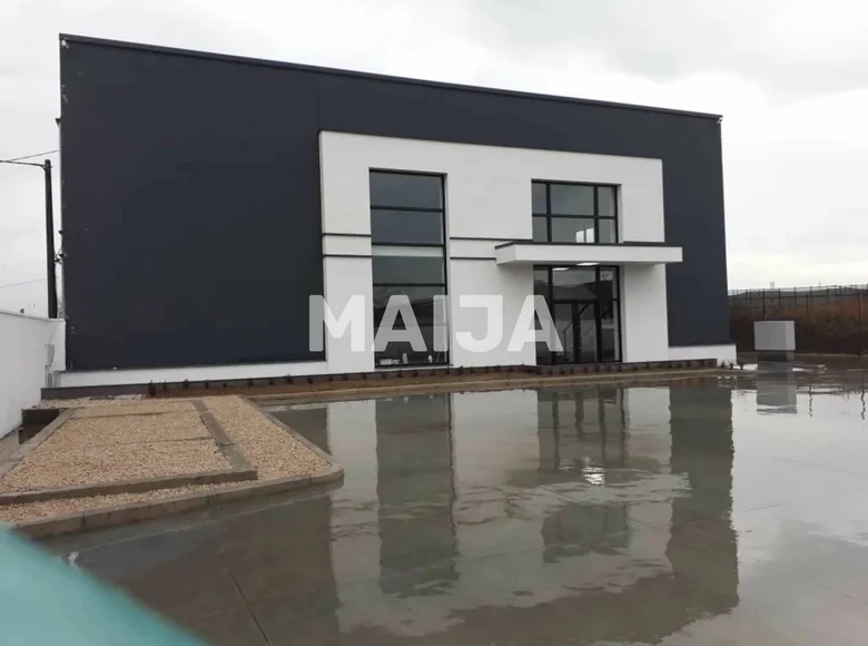 Офис 1 152 м² Дуррес, Албания