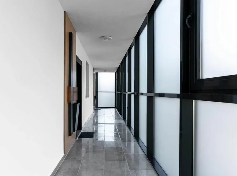 Mieszkanie 2 pokoi 67 m² Sveti Stefan, Czarnogóra