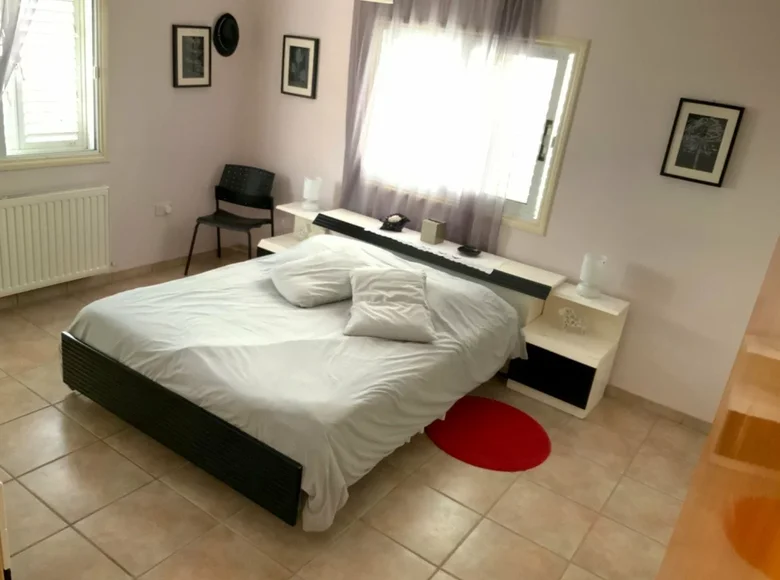 Дом 5 спален 280 м² Yeri, Кипр