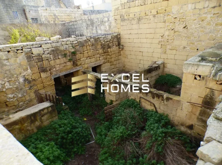 Dom 3 pokoi  Siggiewi, Malta