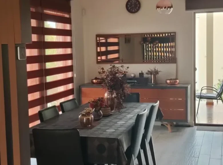 Haus 3 Schlafzimmer 320 m² Dobra Voda, Montenegro
