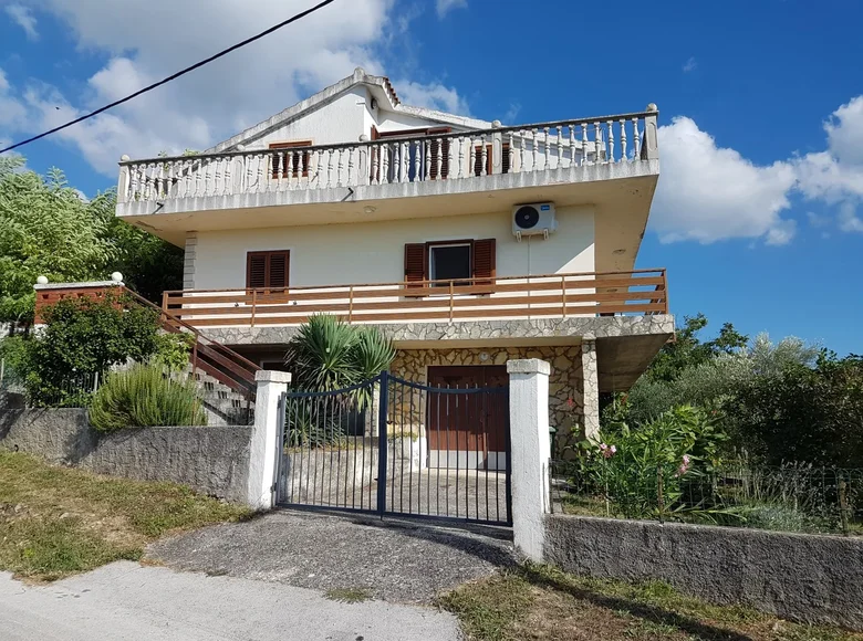 4 room house Opcina Dezanovac, Croatia