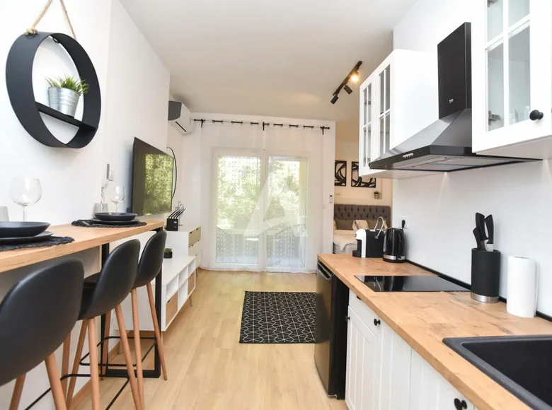 1 bedroom apartment 30 m² in Budva, Montenegro