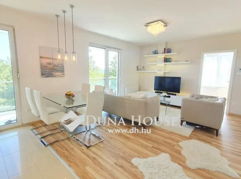 Apartment 66 m² Budapest, Hungary