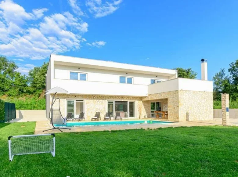 4 bedroom Villa 243 m² Grad Rovinj, Croatia