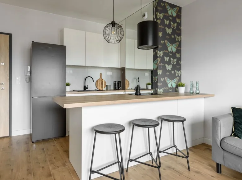 2 room apartment 35 m² in Warsaw, Poland