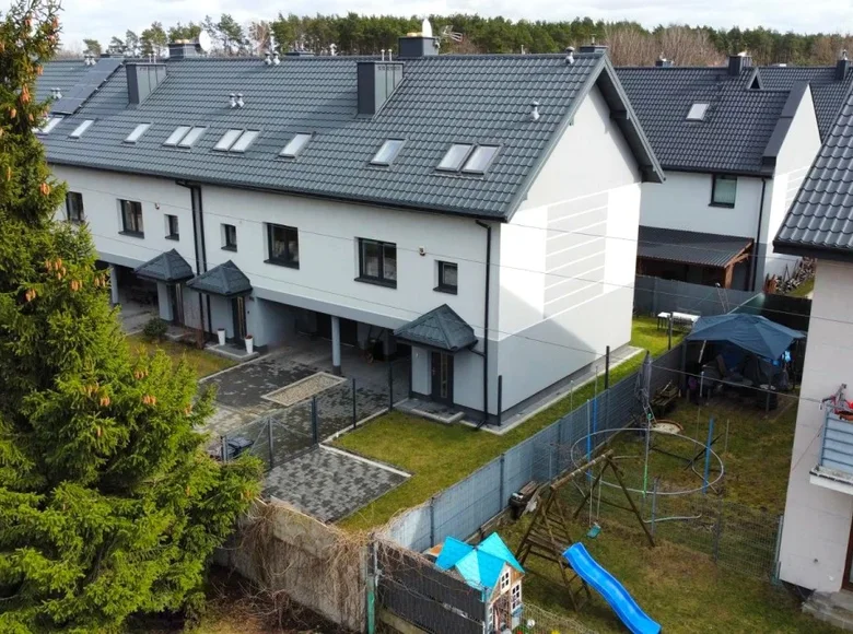 Maison 4 chambres 107 m² Marki, Pologne