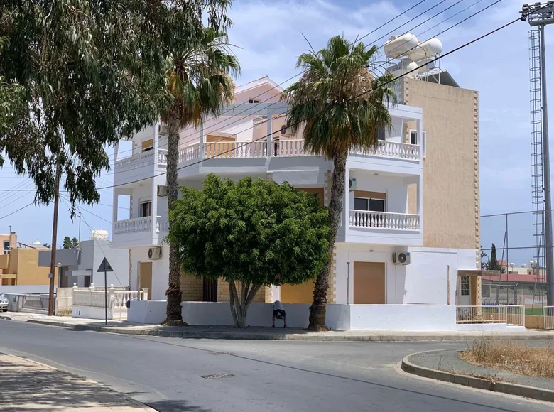 Commercial property  in Agios Ioannis, Cyprus