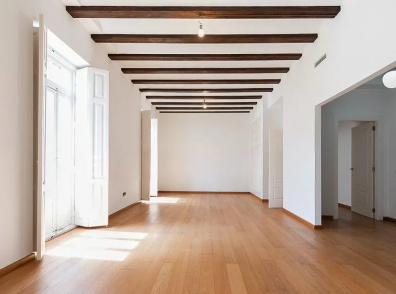 3 bedroom apartment 194 m² Valencia, Spain