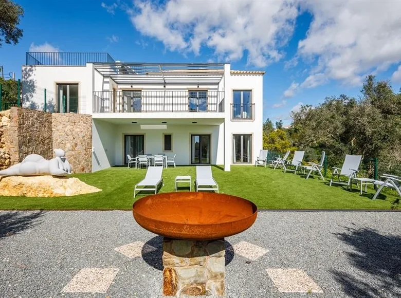 5-Schlafzimmer-Villa 297 m² Carvoeiro, Portugal