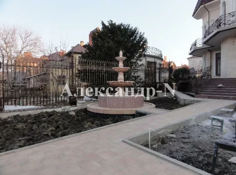 6 room house 700 m² Odesa, Ukraine