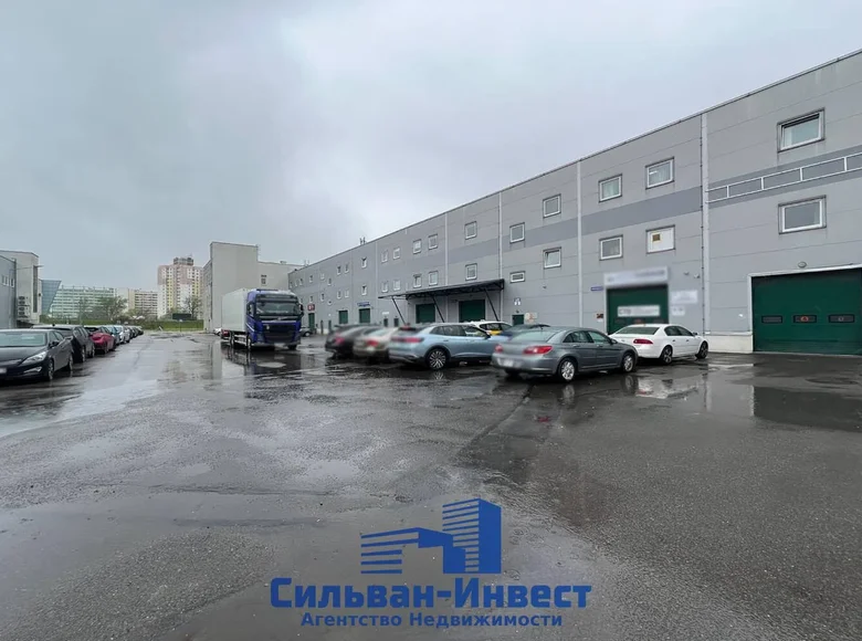 Almacén 1 051 m² en Minsk, Belarús