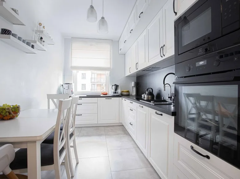 3 room apartment 69 m² Warsaw, Poland