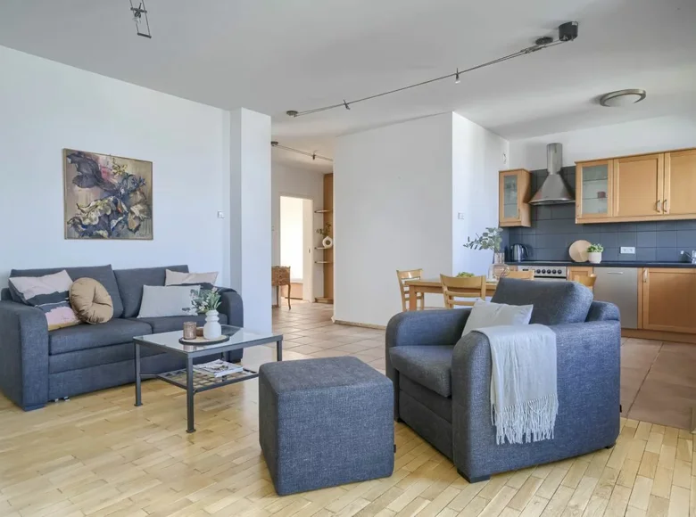 3 room apartment 79 m² in Warsaw, Poland