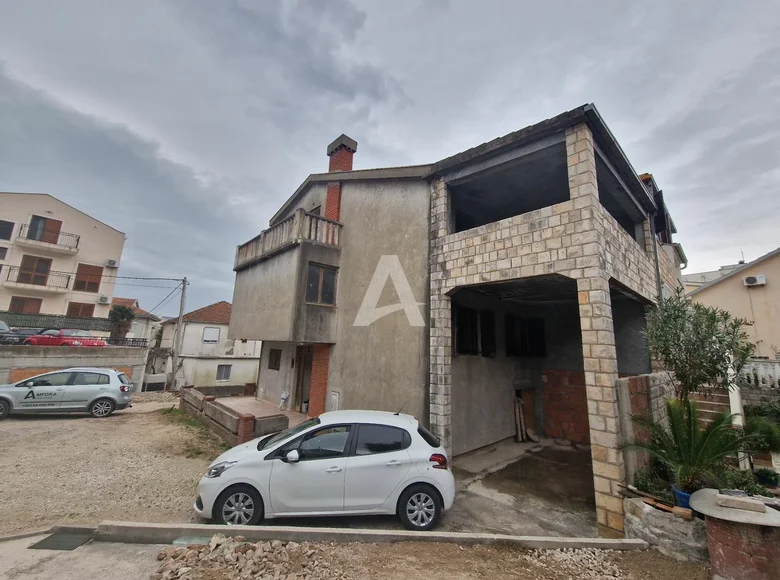 Casa 3 habitaciones  Tivat, Montenegro