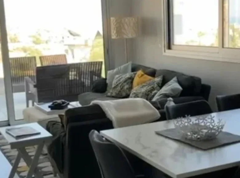 Apartamento 2 habitaciones 100 m² en Demos Agiou Athanasiou, Chipre