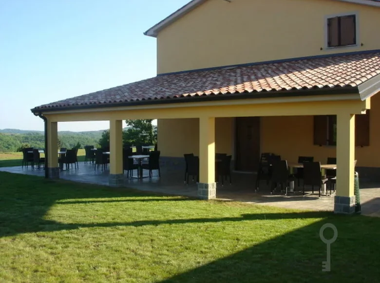 Restaurant, Café 482 m² Sveti Anton, Slowenien