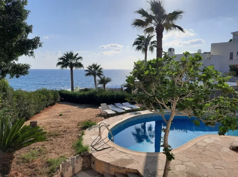 5 bedroom house 470 m² Kissonerga, Cyprus