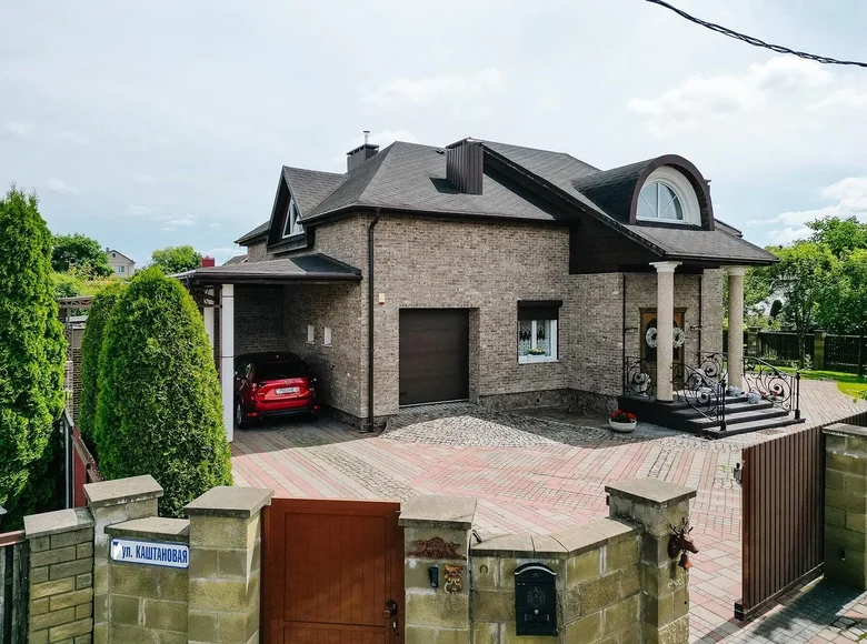 Haus 224 m² Tarasava, Belarus