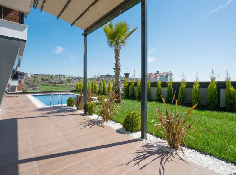 Villa de 6 chambres 475 m² Beylikduzu, Turquie