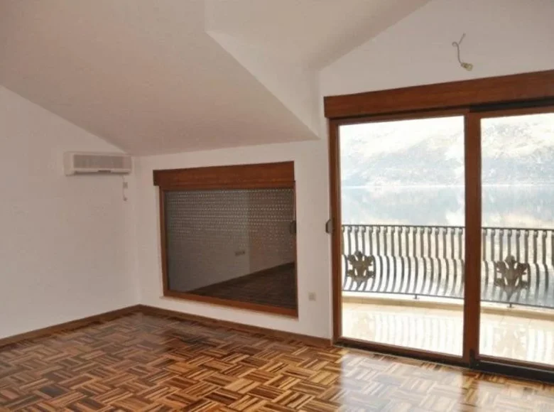 Apartamento 3 habitaciones 100 m² Podgorica, Montenegro