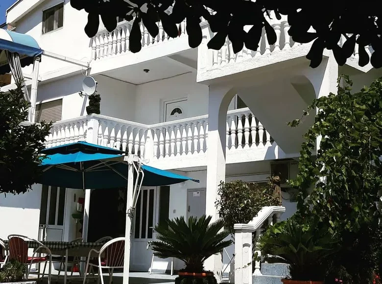 Hôtel 350 m² à Bar, Monténégro