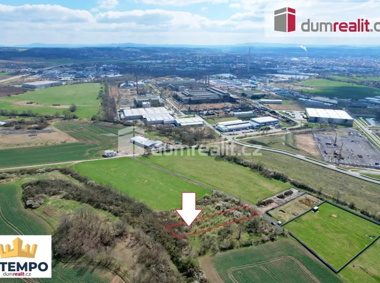 Land  Usilne, Czech Republic