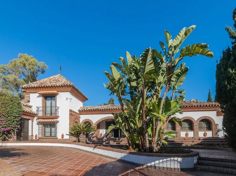 4-Schlafzimmer-Villa 329 m² Sant Aniol de Finestres, Spanien