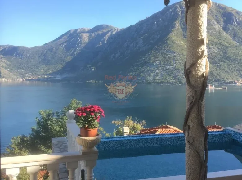 Дом 5 комнат 250 м² Черногория, Черногория