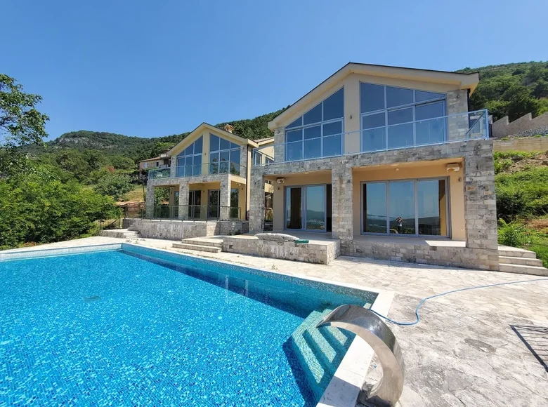 3-Schlafzimmer-Villa 187 m² Tivat, Montenegro