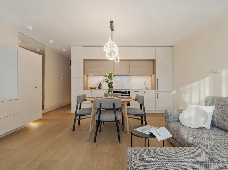 Mieszkanie 1 pokój 39 m² w Poznań, Polska