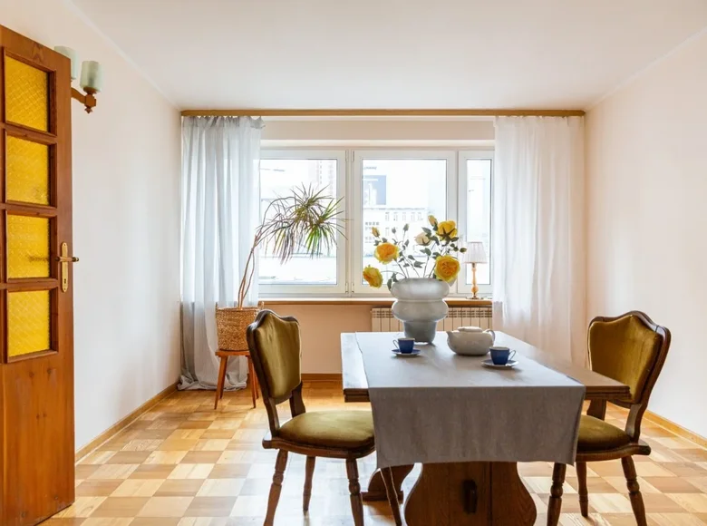 4 room apartment 69 m² Warsaw, Poland