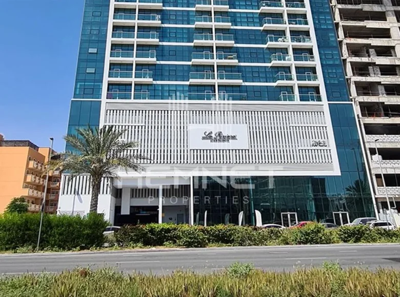 Mieszkanie 1 pokój 727 m² Dubaj, Emiraty Arabskie