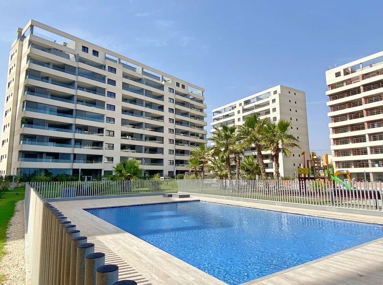 Apartamento 2 habitaciones 97 m² Torrevieja, Španjolska
