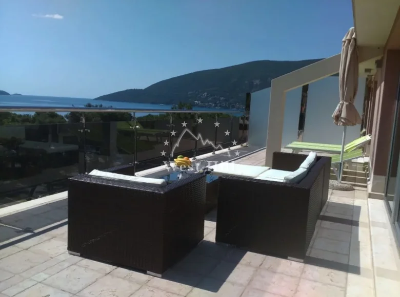 Wohnung 2 zimmer 207 m² Igalo, Montenegro