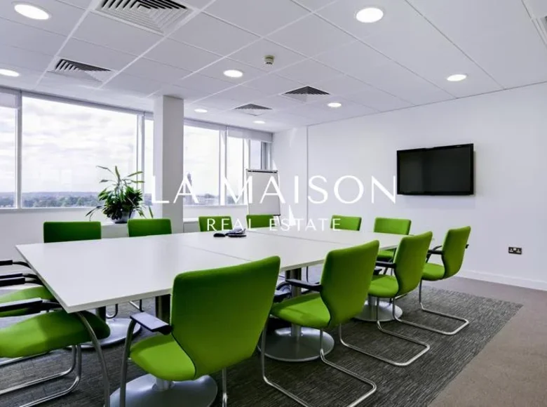 De inversiones 1 620 m² en Latsia, Chipre