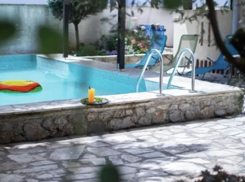 Hotel 300 m² in Krimovice, Montenegro