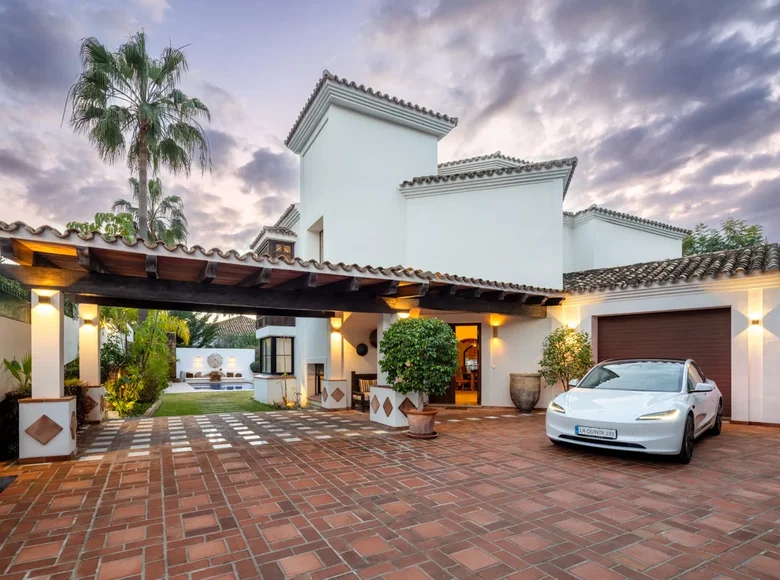 4 bedroom Villa 373 m² Benahavis, Spain