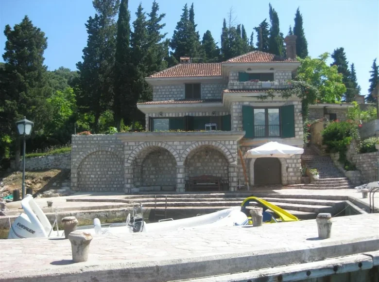 Dom 4 pokoi 350 m² Krasici, Czarnogóra