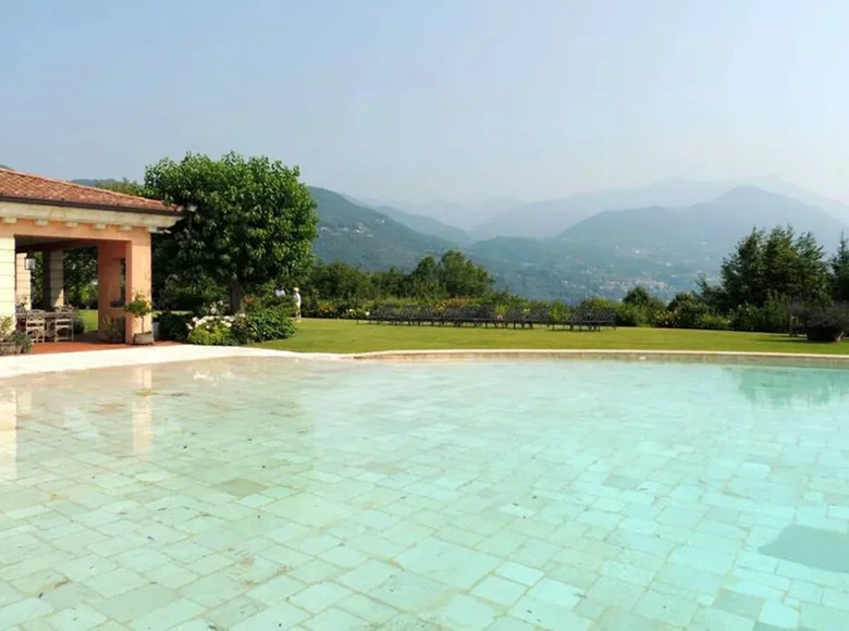 Willa 5 pokojów 600 m² Lombardia, Włochy