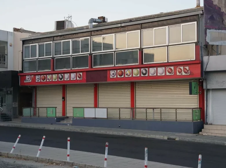 Nieruchomości komercyjne  Paralimni, Cypr