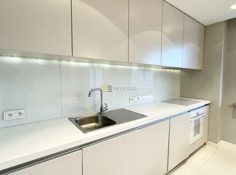 Apartamento 3 habitaciones 84 m² Varsovia, Polonia