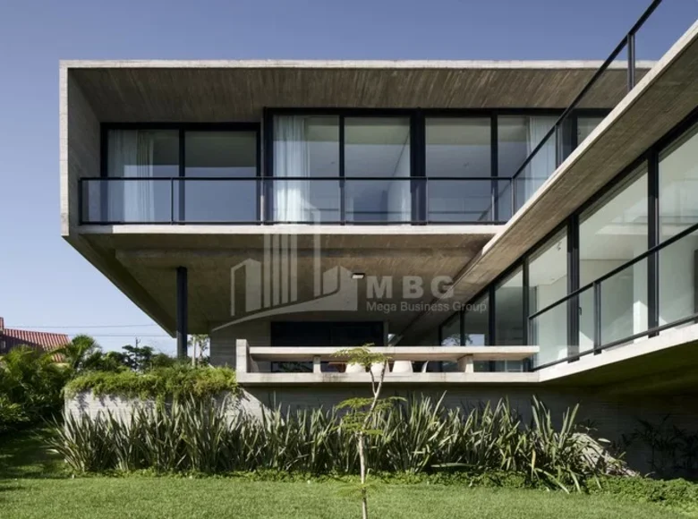 Propriété commerciale 300 m² à Tbilissi, Géorgie