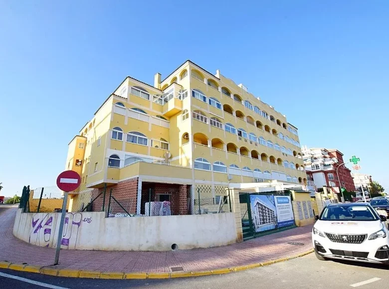 Коммерческое помещение 48 м² Торревьеха, Испания