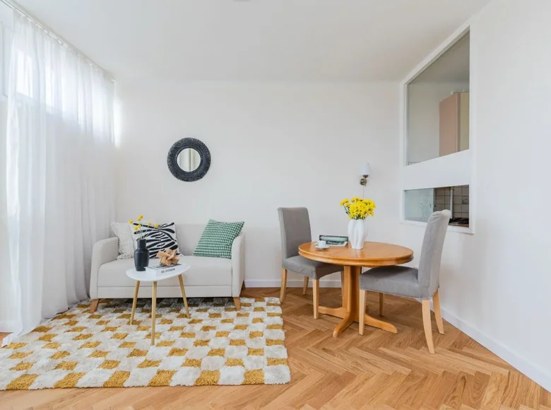 1 room apartment 27 m² Warsaw, Poland